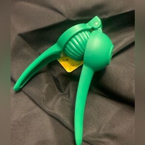 AR+Cook Citrus, Lemon, Lime, Orange Handheld Juicer, NWT, Dishwasher Safe